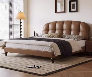 <span class=keywords><strong>Letto</strong></span> <span class=keywords><strong>matrimoniale</strong></span> moderno con struttura in legno e rivestimento in pelle cerata, stile a blocchi color crema, con schienale morbido, ideale per piccoli appartamenti e camere padronali - Product Image 2