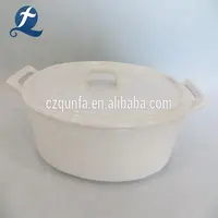 Özelleştirilmiş saf beyaz Oval şekil seramik güveç çanak kapaklı