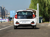 Vehículo Eléctrico Comercializable de 5 Puertas y 4 Plazas, Hatchback Yizhi EV2 2026 PLUS Versión Confortable para Desplazamientos Diarios