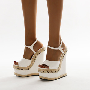 Sandalias Jishi 2026 de Verano, Estilo Europeo Americano, Tejidas en Hierba, Tacón Alto, Blancas, Talla Grande, para Exteriores - Product Image 5