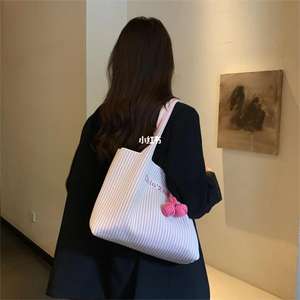 <span class=keywords><strong>2023</strong></span> Logo personnalisé mignon <span class=keywords><strong>Crochet</strong></span> INS mode coréenne Style femmes Portable épaule <span class=keywords><strong>sac</strong></span> fourre-tout à la mode tricot <span class=keywords><strong>sac</strong></span> à main - Product Image 6