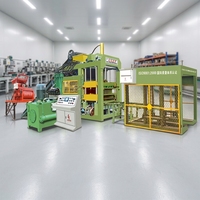 Machine à fabriquer des blocs hydrauliques entièrement automatiques Dongfeng QT10-15 pour briques en ciment/cendres volantes avec compatibilité de moule