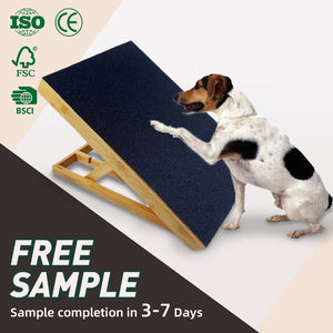 Planche à gratter pour ongles de chien de luxe personnalisée en usine WDF Tapis de lime carré en bambou carré pour griffer les ongles - Product Image 1