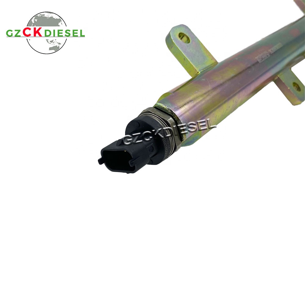 ぺりかん 1X Fuel injector 295900-0641 8-98280697-1 For Isuzu 4HK1