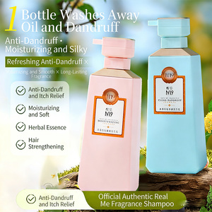 Shampooing anti-pelliculaire <span class=keywords><strong>et</strong></span> régulateur de sébum True Me, végétalien, à l'extrait floral <span class=keywords><strong>et</strong></span> à l'huile d'arbre à thé, fabriqué sur mesure par OEM - Product Image 3