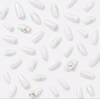 Faux ongles à presser en amande, ombré blanc menthe scintillant, avec décorations en strass, perles et or, pour mariage, mariée, usage quotidien et rendez-vous galants