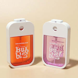 Venta caliente 45ml tarjeta de crédito desinfectante <span class=keywords><strong>Spray</strong></span> botella logotipo personalizado PETG plástico bolsillo <span class=keywords><strong>Spray</strong></span> botella para <span class=keywords><strong>Perfume</strong></span> regalos promocionales - Product Image 4