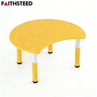 Ensemble table et chaise d'activités pour enfants en forme de croissant, réglable en hauteur, en plastique durable, bureau d'étude pour l'apprentissage précoce