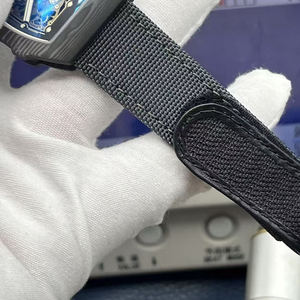 Montre mécanique pour homme de luxe de la plus haute qualité, tendance et à la mode, montre ultra-fine pour homme YRM67-02 - Product Image 4