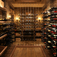 Porte-bouteilles en acier inoxydable sur mesure, système d'affichage de bouteilles de vin en câble métallique flottant pour la décoration de bar à domicile ou cave à vin
