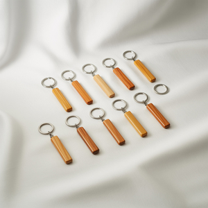 En Stock <span class=keywords><strong>porte</strong></span>-clés léger drôle mignon Design olivier sculpture sur bois pas cher <span class=keywords><strong>personnalisé</strong></span> <span class=keywords><strong>personnalisé</strong></span> blanc <span class=keywords><strong>porte</strong></span>-clés pour Couple pour l'amour - Product Image 2