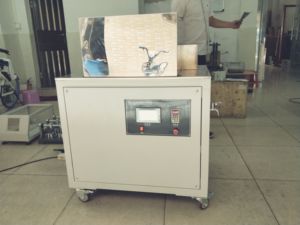 Testeur d'étanchéité dynamique pour chaussures EN ISO 20344, machine de test d'étanchéité à la flexion et à l'inclinaison - Product Image 3