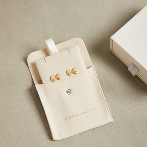Customized logo Little Swan Velvet Jewelry Earrings Bracelet Bag Microfiber Jewelry Packaging Bag Envelope Foldable Jewelry Bag - Product Image 2