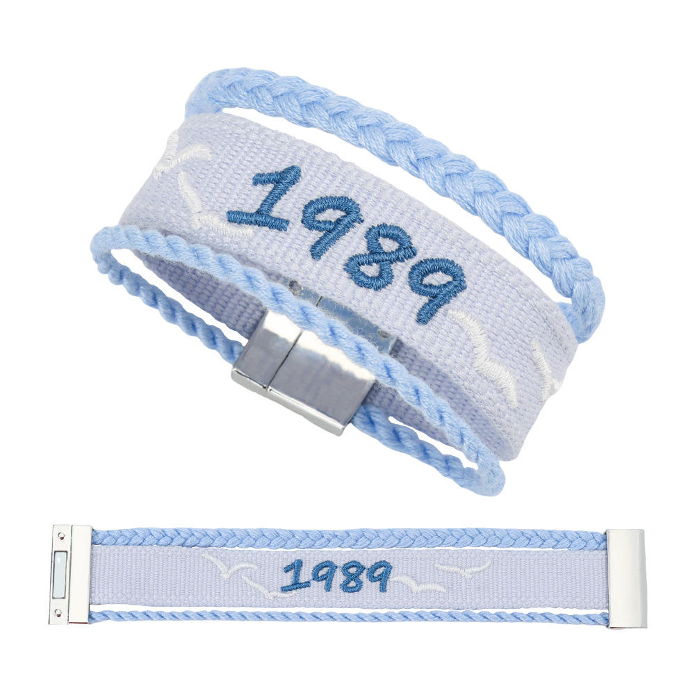 223-(1989) bracelet de costume trois-en-un thème de moule