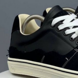 Zapatos casuales elegantes estilo universitario con punta redonda, color negro, diseño simple y lujoso, suela de goma - Product Image 3