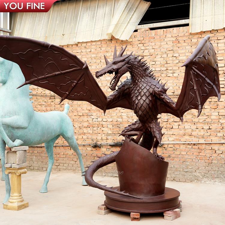 現代の屋外装飾 ブラスモンスター銅の悪魔彫刻像 ブロンズガーゴイル