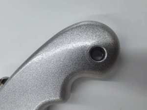 Cuchillo Multifuncional de Alta Resistencia con Hoja de Acero Inoxidable Serrada de 18 mm de Ancho, Estilo Botón de Presión, 4 Cuchillas, para Bricolaje - Product Image 3