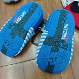 Chaussures pour enfants, chaussettes pour bébés, surplus de stock, assortiment mixte - Product Image 3