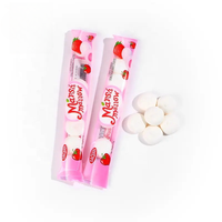 Vente en gros de barbe à papa de forme ronde bonbons halal saveur fraise confiture fourrée guimauve blanche