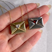 Personnalisé Offre Spéciale Coeur Zircon Or Argent Plaqué Unisexe LOVE Enveloppe Pendentif Collier