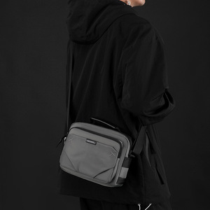 Sac bandoulière en nylon OEM, petit, imperméable, fermeture éclair, usage quotidien, sac messager pour homme - Product Image 5