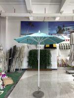 Parapluie à perche centrale pour l'extérieur, avec base d'eau, parasols indiens décoratifs, chaises longues de plage avec parasols, table
