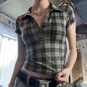 Top Corto Tipo Polo con Cuello en V y Solapa a Cuadros, con Botones al Frente, Estilo Preppy Vintage, Ajuste Delgado, Lisonjero y Casual - Product Image 1