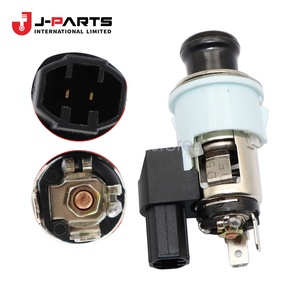Allume-cigare pour Toyota HIACE KCH10 Granvia 2000-2002 OE 85500-21020 8550021020 - Product Image 1