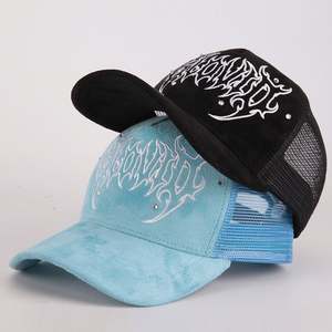 Gorra Trucker de Terciopelo Personalizada de Alta Calidad con Logotipo Bordado en 3D de 5 Paneles, con Malla, Estilo Hip Hop Y2K para Ciclismo - Product Image 3