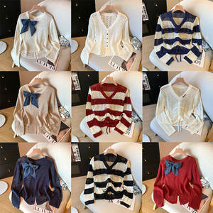 <span class=keywords><strong>เสื้อ</strong></span>สเวตเตอร์ถักไหมพรมผู้หญิงแบบขายส่ง คละแบบ ดีไซน์<span class=keywords><strong>เสื้อ</strong></span>ยืดแขนสั้นทรงโอเวอร์ไซส์ <span class=keywords><strong>แขน</strong></span>ทรง<span class=keywords><strong>ปีกค้างคาว</strong></span> แบบโปร่ง - Product Image 5