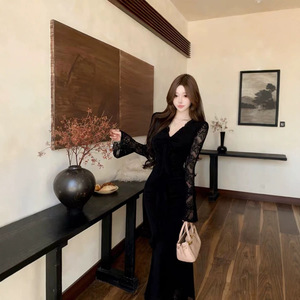 French Style Fitted Bell Sleeve Bodycon Fishtail Maxi Dress V Neck Lace Elegant Women's Dress For Dating Parties Stage - Product Image 1