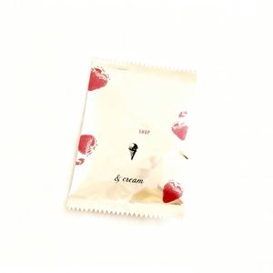 Enveloppe en papier argenté avec logo personnalisé avec bande adhésive Sac d'expédition métallique pour vêtements Enveloppe d'expédition brillante - Product Image 3