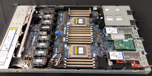 เซิร์ฟเวอร์แร็ค Lenovo ThinkSystem SR645 1U ของจีน - AMD EPYC 7272 2.6GHz หน่วยความจำ 8GB รับประกัน 3 ปี มีสินค้าในสต็อก - Product Image 4