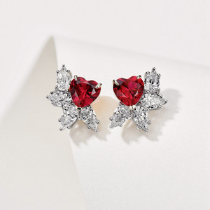 Orecchini a Perno a Forma di Cuore e Goccia con Fiore per Donne, Gioielli per Orecchie Eleganti e Vintage alla Moda - Product Image 2