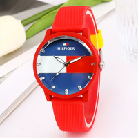 Jam Tangan Quartz Sport Silikon Baru untuk Pasangan, Dekorasi Paduan Warna Jelly Fashion Grosir