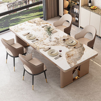 Glänzender Marmor-Esstisch mit Stühlen, Modernes Hochwertiges Minimalistisches Rechteckiges Design, Montiert, Geeignet für Hotels und Villen