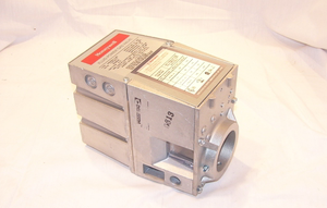 Válvula de Gas V4046C1047 - Construcción Metálica, 1 Año de Garantía, Embalaje en Cartón - Product Image 2