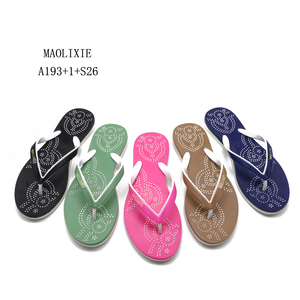 Pantoufles fantaisiste en plastique pour femmes,, babouches de bonne qualité, sandales bon marché, vente en gros - Product Image 3