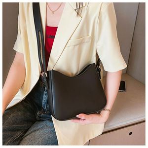 I-0542 Bolsos de Mano de Verano para Mujer, Bolsos de Hombro de Moda Sencillos, Bolsos de Cuero PU para Mujer - Product Image 6