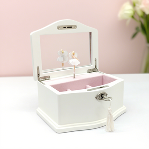 Boîte à bijoux en bois personnalisée pour enfants, princesse, MDF blanc rose, ballerine, fille, musicale, personnalisée - Product Image 3