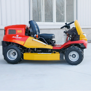 <span class=keywords><strong>Tondeuse</strong></span> <span class=keywords><strong>autoportée</strong></span> 4x4 à essence avec bac de ramassage pour services professionnels de jardinage et d'aménagement paysager - Product Image 4