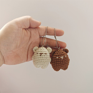 Porte-clés Ours Amigurumi Tricoté Fait Main au Crochet, Breloques Animaux en Fil Tricoté, Jouets en Crochet, Poupées, Adorable Porte-clés Ours en Peluche - Product Image 4