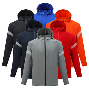 Ensemble de pantalons de survêtement sweat-shirt d'été respirant et uni en coton léger avec logo personnalisé pour les femmes pour la saison de printemps - Product Image 3