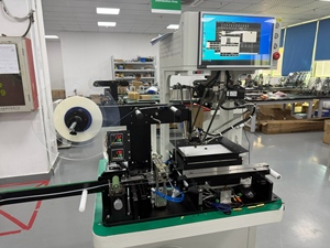 Un Robot Paralelo con Función Visual Puede Lograr el Agarre, Clasificación y Apilamiento Flexibles de Piezas Electrónicas de Plástico 3C - Product Image 4