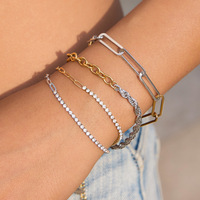 Joyería para Mujer, Brazalete de Acero Inoxidable con Cadena de Eslabones y Diamantes de Imitación, Alto Valor Estético, Sensación de Lujo Ligero y de Alta Gama