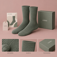 Chaussettes pour hommes en coton biologique, côtelées, couleur anthracite et sauge, avec talon et bout renforcés, tailles graduées, taille personnalisée, logo personnalisé