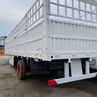 Semi-remorque à 3 essieux avec parois latérales |   Remorque à plateau pour le transport agricole et le transport de bétail