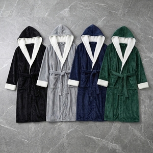 Accappatoio in flanella di lusso con cappuccio da uomo, morbido in pile, vestaglia da notte oversize personalizzabile, disponibile negli USA - Product Image 5