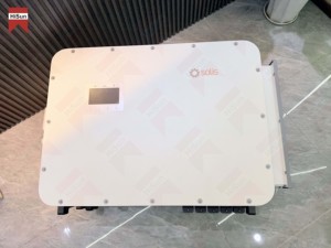 Nuevo Inversor Solar Híbrido Comercial, <span class=keywords><strong>Precio</strong></span> de Inversor <span class=keywords><strong>Solis</strong></span> Trifásico de 100kw 125kw de Alta Eficiencia con Almacenamiento de Batería - Product Image 3