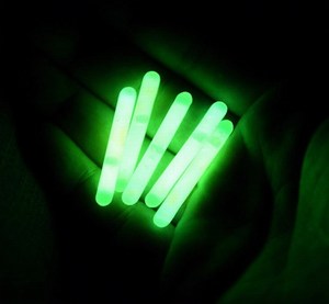 Gậy phát sáng mini kết hợp 6 màu neon <span class=keywords><strong>GLOW</strong></span> <span class=keywords><strong>STICK</strong></span> cho câu cá Float <span class=keywords><strong>1.5</strong></span> inch thanh ánh sáng - Product Image 4